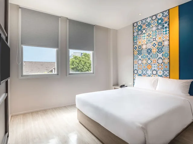 Standard Room With 1 Double Bed, Ibis Styles Phuket City 3/8