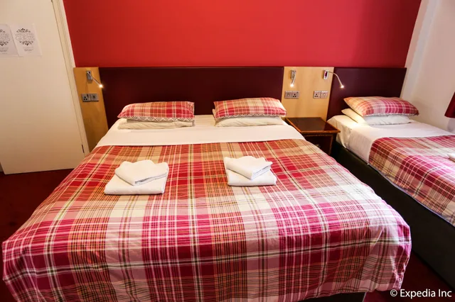 غرفة عائلية بسرير كينج وسرير فردي، Regent House Hotel 5/9