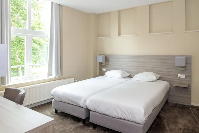 غرفة عائلية بسرير كوين مع أريكة، Fletcher Kloosterhotel Willibrordhaeghe 2/3