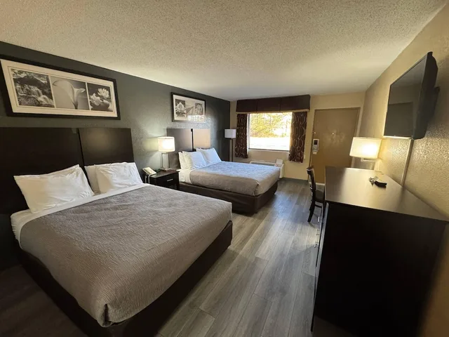 غرفة قياسية بسريرين كوين للمدخنين، Quality Inn Kenly I-95 1/10