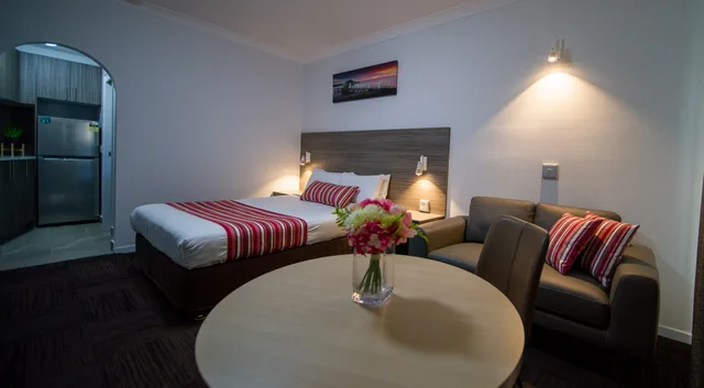 غرفة ديلوكس بسرير كوين، Hamiltons Townhouse Motel 6/10