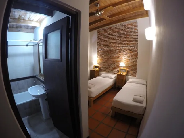 غرفة سوبيريور بسريرين منفصلين بإطلالة على الفناء بغرفة نوم واحدة، Posada Gotan Bed & Breakfast 2/2