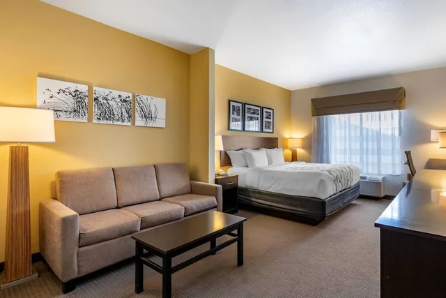 جناح بسرير كينج مع أريكة، Sleep Inn & Suites Miles City I-94 2/3