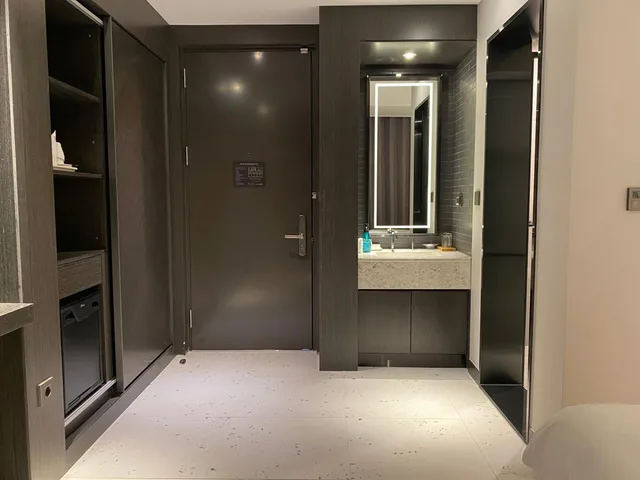 غرفة بريميير ديلوكس بسرير كوين، Hotel Avenue 7/7