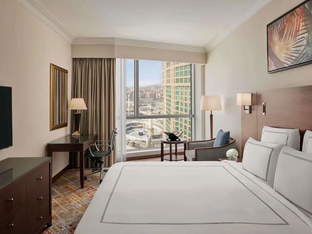 غرفة كلاسيكية بسرير كينج بدون إطلالة، سويس اوتيل المقام مكة(Swissotel Al Maqam Makkah) 1/10