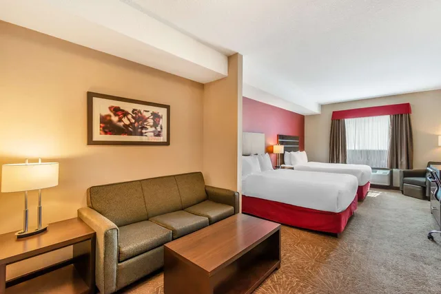 جناح بسريرين كوين مع أريكة بمطبخ، Best Western Plus Kindersley Hotel 4/5