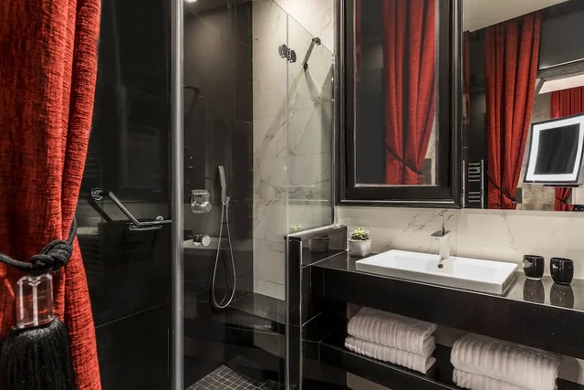 غرفة سوبيريور بسرير مزدوج، Maison Albar Hotel Paris Champs Elysees 4/4