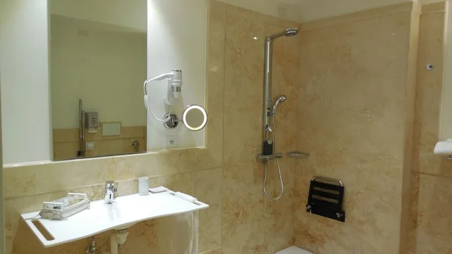 غرفة بسريرين منفصلين لذوي الإعاقة، Hotel Marechiaro 1/2