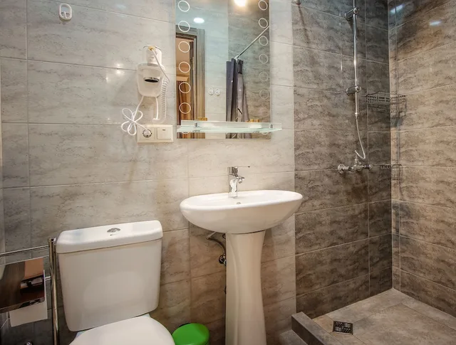 غرفة ديلوكس بسرير كينج، Hotel Tomas House 3/3