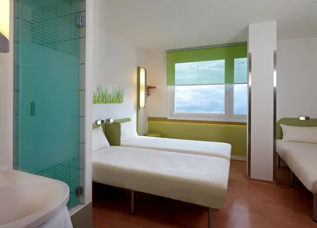 غرفة قياسية ثلاثية، Ibis Budget Warszawa Reduta 5/7