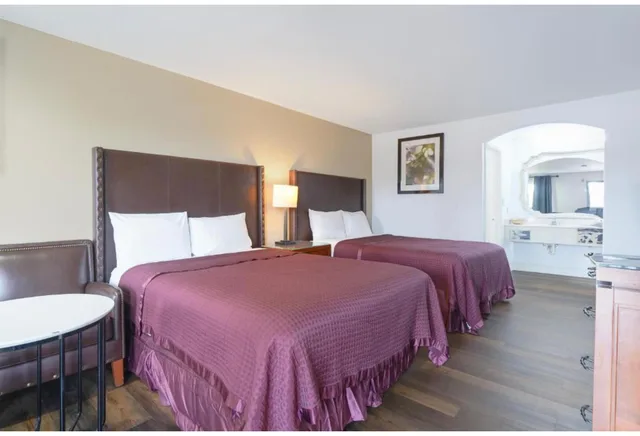2 Full Beds Accessible Non - Smoking، Budget inn by Oyo San Augustine 3/4