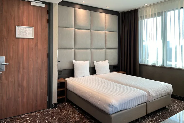 غرفة قياسية رباعية، Hotel Levell 1/3