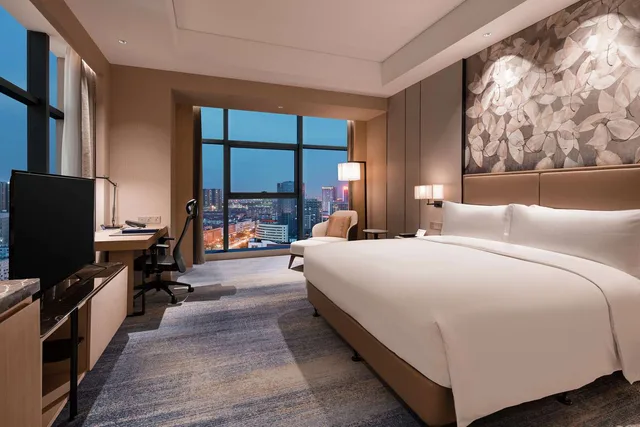 غرفة ركنية بسرير كينج في طابق مرتفع، Doubletree By Hilton Yangzhou 1/4