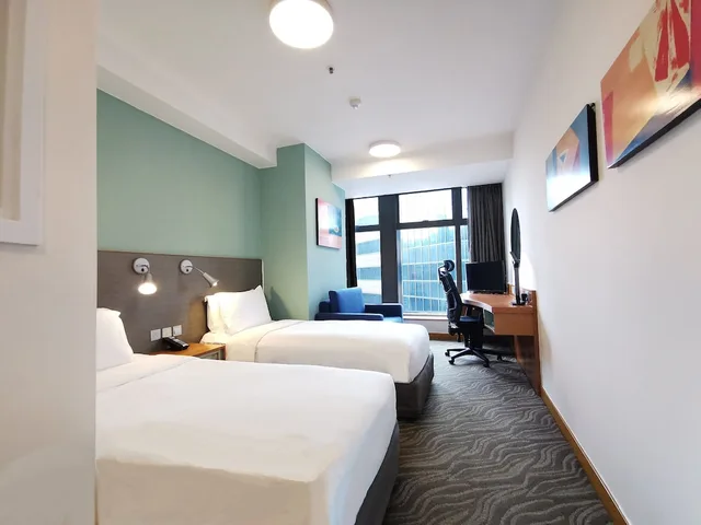 Standard, Twin Beds, Holiday Inn Express Causeway Bay Hong Kong 4/8