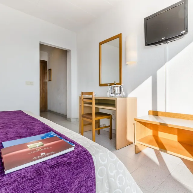 غرفة سوبيريور مفردة، Gran Sol Hotel 1/2