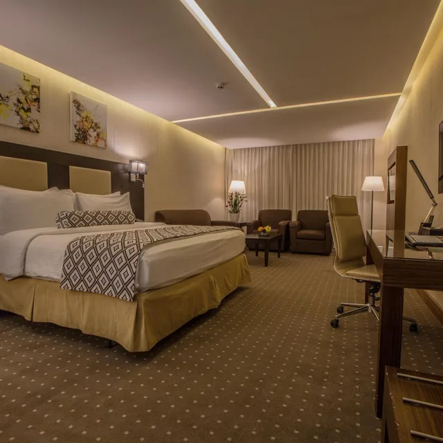 جناح بجاكوزي، Olive Tree Hotel 6/10