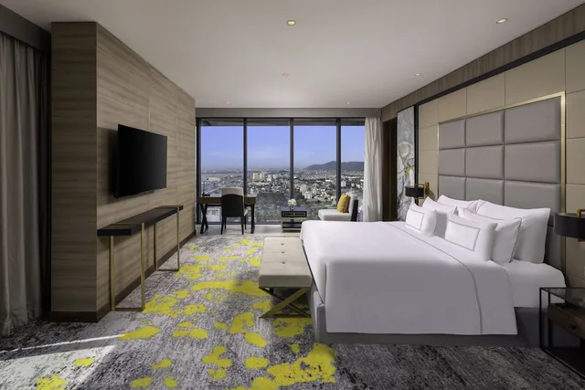 The Level, Suite, King Bed، Melia Vinpearl Thanh Hoa 1/3