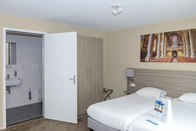غرفة عائلية بسرير كوين مع أريكة، Fletcher Kloosterhotel Willibrordhaeghe 3/3