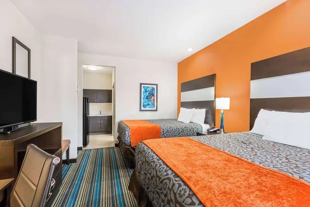 غرفة بسريرين كوين، Days Inn & Suites by Wyndham Katy 8/10