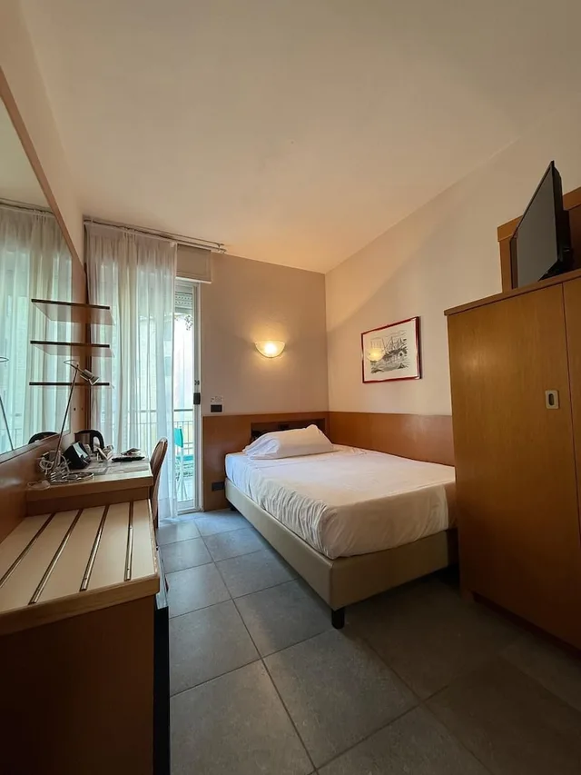 غرفة قياسية بسرير فردي بإطلالة على الحديقة، Best Western Regina Elena 5/10