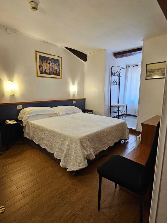 غرفة قياسية بسرير مزدوج أو سريرين منفصلين، Hotel Julia 7/10