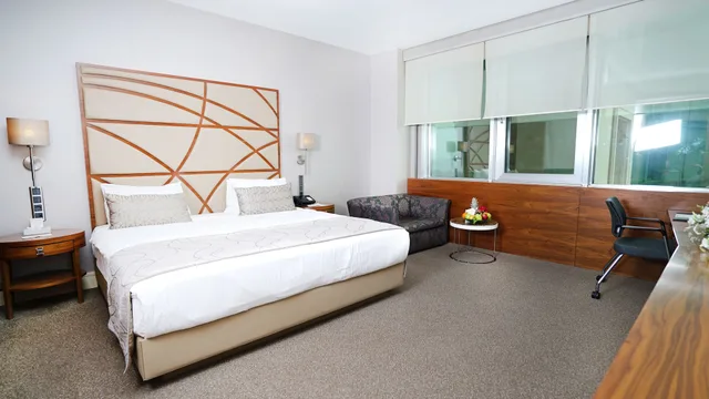 غرفة سوبيريور بسرير مزدوج بإطلالة جزئية على البحر، Cevahir Hotel Istanbul Asia 2/3
