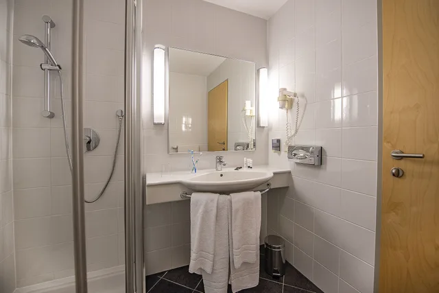 غرفة قياسية ثلاثية، Heinhotel Vienna Airport 8/9
