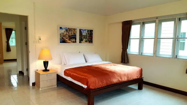 2 Bedrooms, Town House, 2 Double Beds، Golden Moutain Resort At Khao Yai 1/2