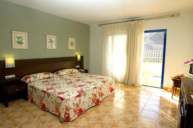 غرفة بشرفة مفردة بسرير مزدوج، Hotel LIVVO Lago Taurito 10/10