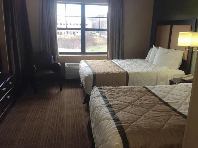 2 Full Beds - Non-Smoking, Kitchen، Studio 6 Extended Stay Fishkill Westage Center NY 5/10