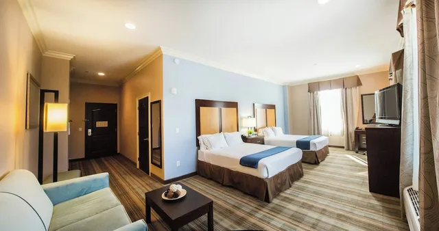 جناح ركني بسريرين كوين، Holiday Inn Express Benicia 4/5