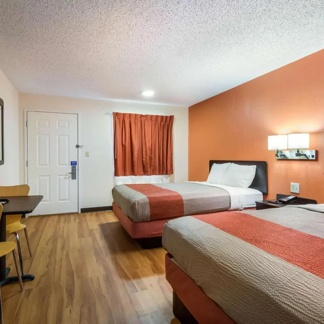 غرفة بسريرين كوين للمدخنين، Motel6 Winnie Tx 4/8
