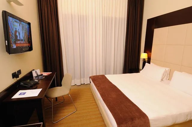 غرفة كلاسيكية بسرير مزدوج، iH Hotels Milano Watt 13 7/10