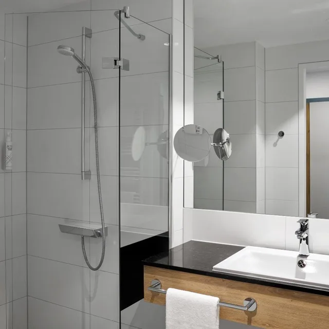 Standard, King Bed, Street View، Four Points Flex by Sheraton Bochum 5/5