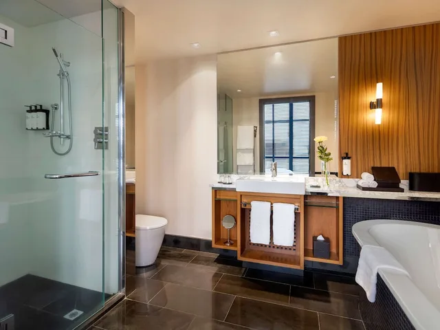 جناح ديلوكس بسرير كينج، Sofitel Auckland Viaduct Harbour 3/4