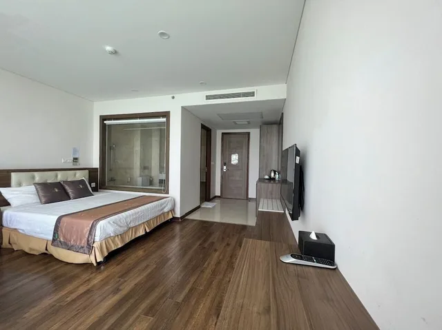 غرفة ديلوكس بسرير كوين بإطلالة على البحر بشرفة، Lenid Nha Trang Hotel 5/10