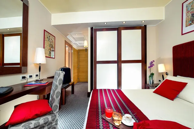 غرفة قياسية رباعية، Cardinal Hotel St Peter 1/1