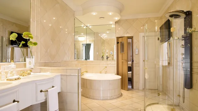 جناح رئاسي بسرير مزدوج، Althoff Grandhotel Schloss Bensberg 2/2