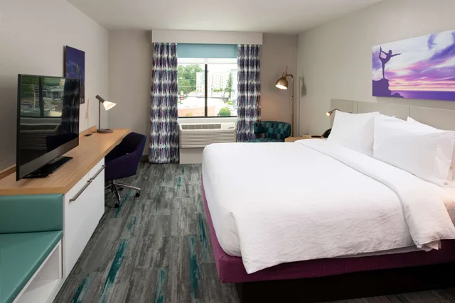 غرفة قياسية بسرير كينج، Hilton Garden Inn Seattle Lynnwood 2/9