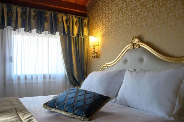غرفة بسرير مزدوج في الملحق، Hotel Olimpia Venice, BW Signature Collection 4/6