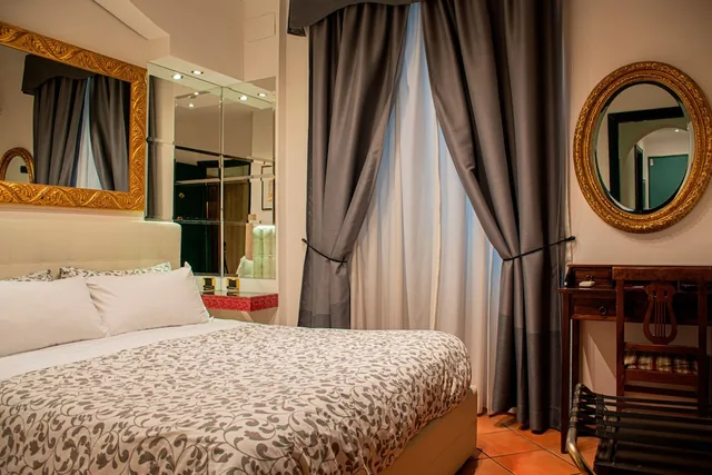 غرفة كلاسيكية بسرير مزدوج، Hotel Canova 1/8
