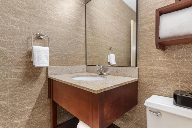 جناح بسريرين كوين لذوي الإعاقة، Best Western Fairmont 5/6