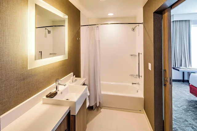 جناح بسريرين كوين مع سرير سحّاب إضافي، Springhill Suites Dayton Vandalia 6/7