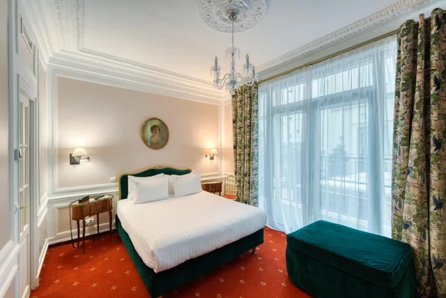Classic, Double Bed, Hotel Belfast 6/10