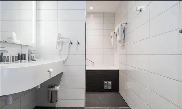غرفة بسرير مزدوج لذوي الإعاقة، Thon Hotel Bergen Airport 1/1