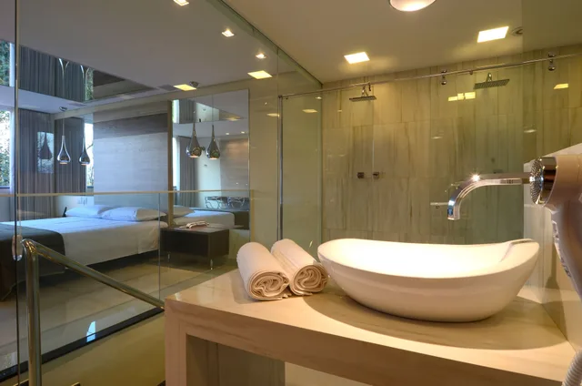 Deluxe, King Bed, Le Ville 4/4