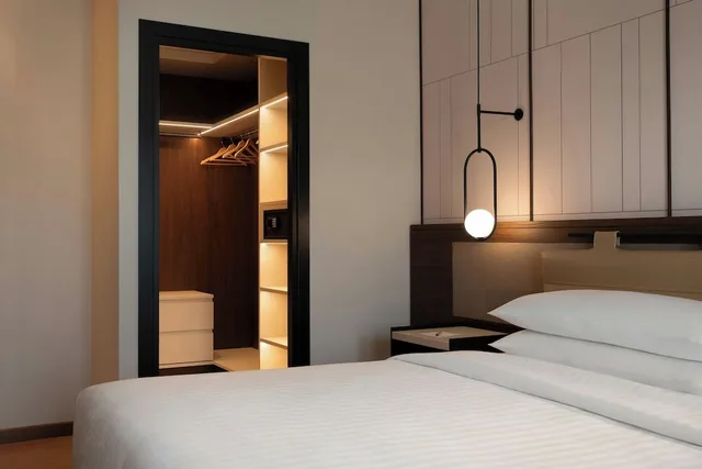 جناح رئاسي بسرير مزدوج بإطلالة على المدينة بغرفة نوم واحدة، Milan Marriott Hotel 2/4