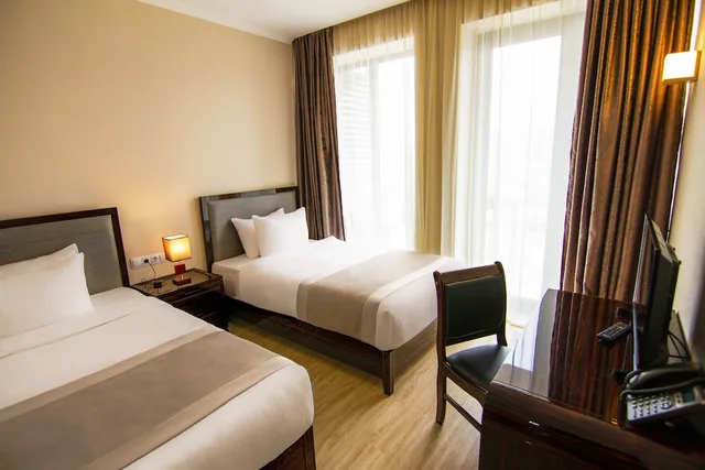 غرفة كومفورت بسريرين منفصلين بإطلالة على المدينة، Lisi Hills Hotel 3/6