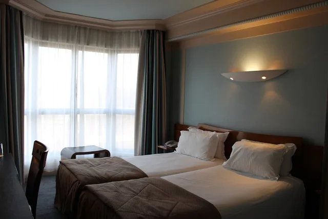 غرفة سوبيريور بريفيليج بسريرين منفصلين، Hotel ArtDeco Euralille 2/3
