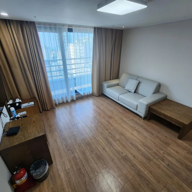 جناح بشرفة، Haema Hotel 8/10